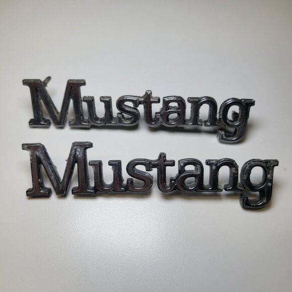 Mustang Emblem Word Chrome Pair Double D4ZB Vibtage 70s Replacement 5 Inch - Picture 8 of 8